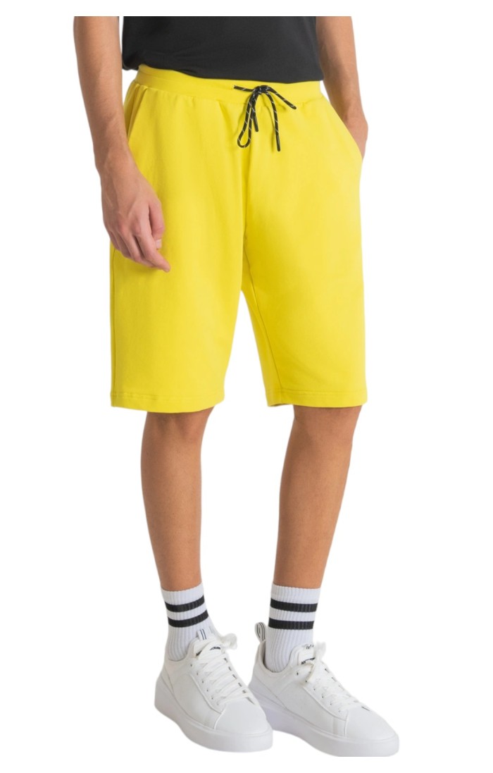 Pantalon Antony Morato Kurze Logo aus gelbem Gummi